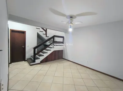 Casa com 3 Quartos para alugar, 120m² no Rio Tavares, Florianópolis