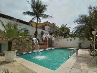 Sobrado com 4 Quartos à venda, 12m² no Massaguaçu, Caraguatatuba