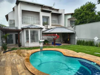 Sobrado com 4 Quartos à venda, 330m² no Jardim Planalto, Goiânia