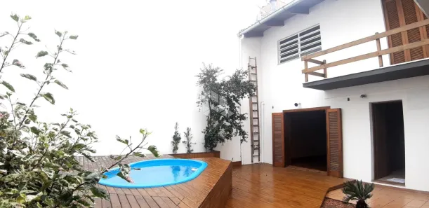 Casa com 3 Quartos à venda, 242m² no Santana, Porto Alegre