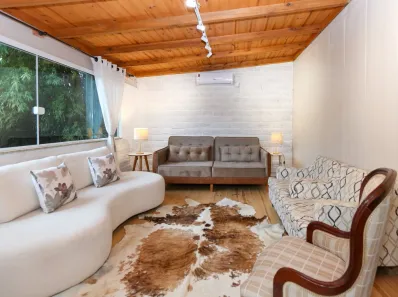 Casa com 1 Quarto para alugar, 40m² no Nossa Senhora das Graças, Canoas
