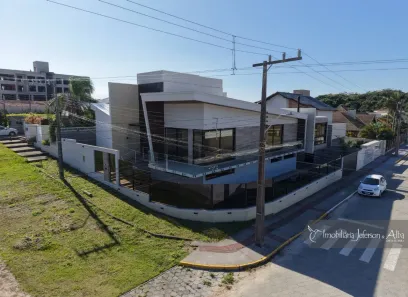 Casa com 4 Quartos à venda, 450m² no Village, Imbituba