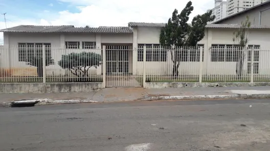 Ponto Comercial com 1 Quarto à venda, 246m² no Setor Cândida de Morais, Goiânia
