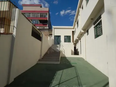 Prédio Comercial para alugar, 240m² no Cidade Dutra, São Paulo