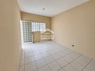 Casa com 2 Quartos para alugar, 150m² no Parque Residencial Jaguari, Americana