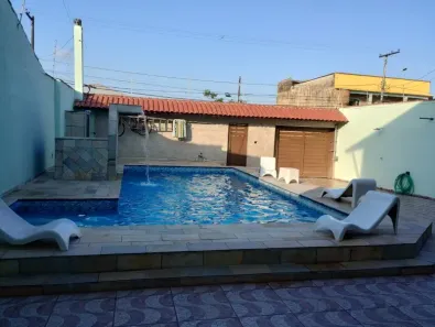 Sobrado com 6 Quartos à venda, 257m² no Balneário Tupy, Itanhaém