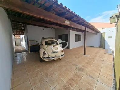 Casa com 3 Quartos para alugar, 180m² no Granada, Uberlândia