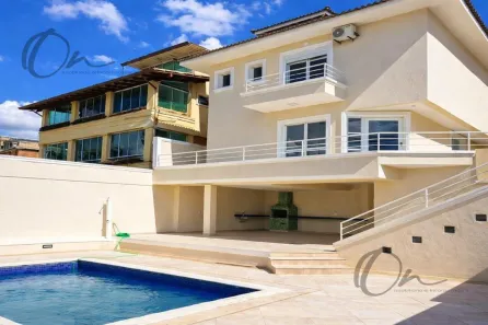 Casa com 4 Quartos para alugar, 300m² no São Paulo II, Cotia
