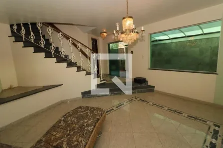 Casa com 3 Quartos à venda, 300m² no Vila Yara, Osasco