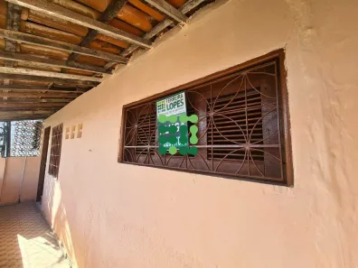 Casa com 2 Quartos para alugar, 70m² no Benfica, Fortaleza
