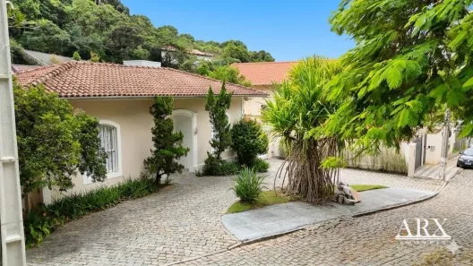Casa com 4 Quartos à venda, 298m² no Jardim Blumenau, Blumenau