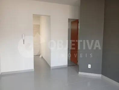 Casa com 2 Quartos à venda, 50m² no Chácaras Tubalina e Quartel, Uberlândia