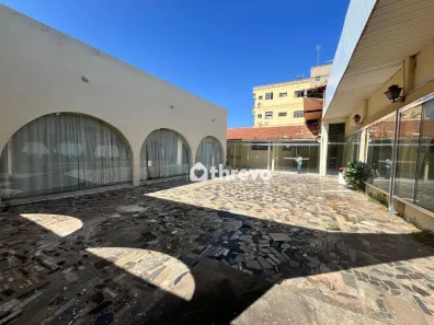 Prédio Comercial à venda, 567m² no Cabral, Teresina