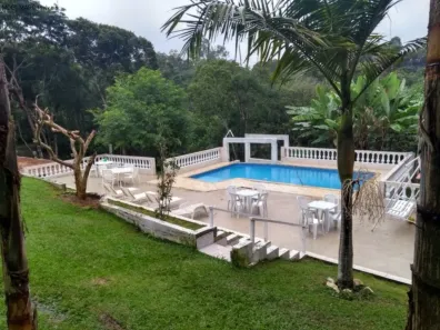 Fazenda/Sítio com 5 Quartos à venda, 700m² no Cézar de Souza, Mogi das Cruzes