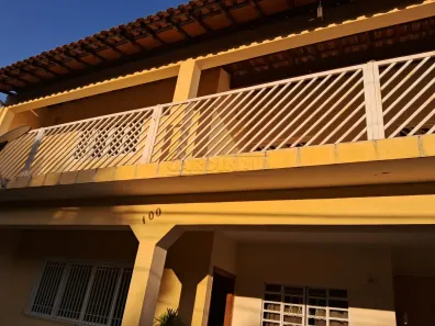 Casa com 4 Quartos à venda, 310m² no Centro, Araraquara
