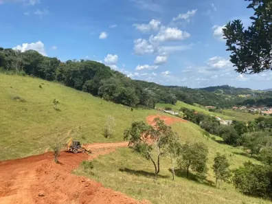 Lote/Terreno à venda, 600m² no Águas de Igaratá, Igaratá