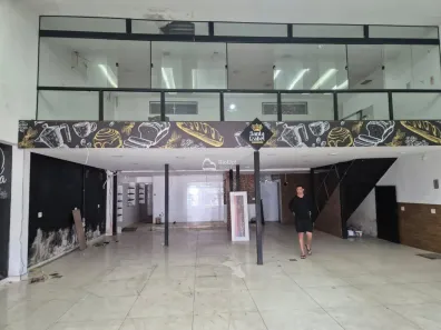 Ponto Comercial para alugar, 240m² no Campo Grande, Rio de Janeiro