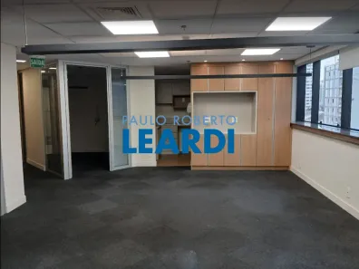Sala Comercial para alugar, 98m² no Itaim Bibi, São Paulo