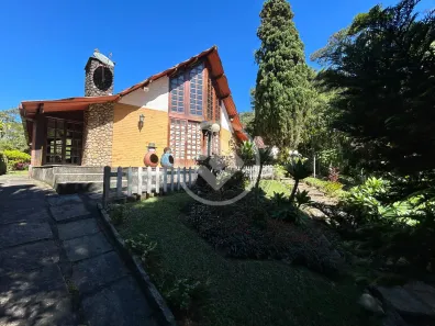 Casa de Condomínio com 3 Quartos à venda, 236m² no Carlos Guinle, Teresópolis