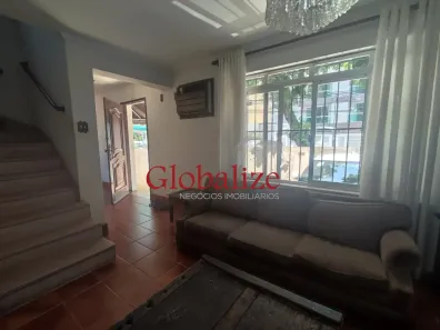 Sobrado com 2 Quartos à venda, 109m² no Boqueirão, Santos