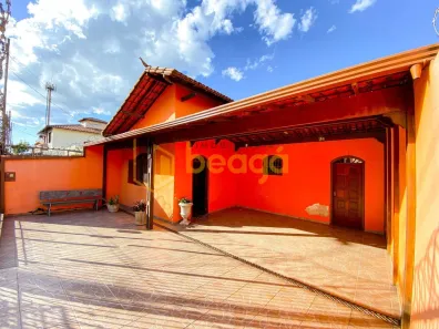 Casa com 3 Quartos à venda, 140m² no Parque Recreio, Contagem