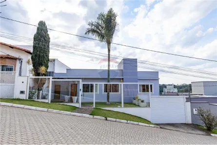 Casa de Condomínio com 3 Quartos à venda, 325m² no São Pedro, Juiz de Fora