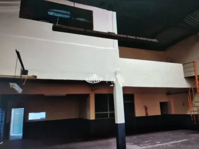 Galpão/Depósito/Armazém para alugar, 715m² no Waldemar Hauer, Londrina