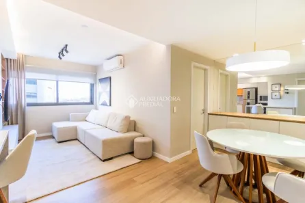 Apartamento com 1 Quarto para alugar, 44m² no Chácara das Pedras, Porto Alegre