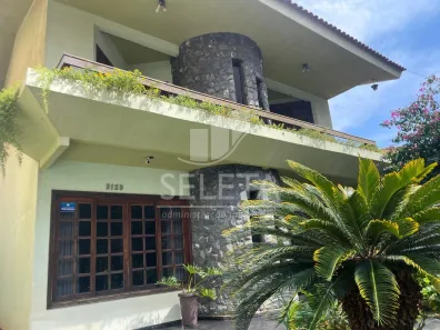 Sobrado com 3 Quartos à venda, 280m² no Neva, Cascavel