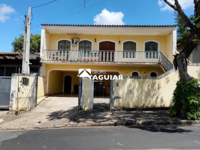 Sobrado com 3 Quartos à venda, 375m² no Vila São Cristóvão, Valinhos