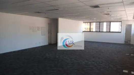 Sala Comercial para alugar, 110m² no Vila Olímpia, São Paulo