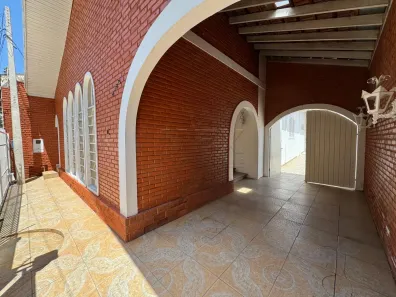 Casa com 4 Quartos à venda, 220m² no Parque União, Bauru