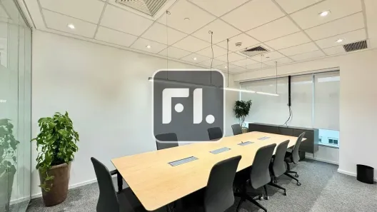 Sala Comercial para alugar, 385m² no Vila Olímpia, São Paulo