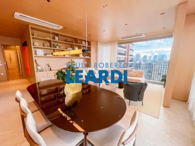 Apartamento com 2 Quartos à venda, 137m² no Vila Nova Conceição, São Paulo
