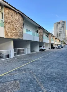 Casa de Condomínio com 3 Quartos para alugar, 77m² no Canto do Forte, Praia Grande