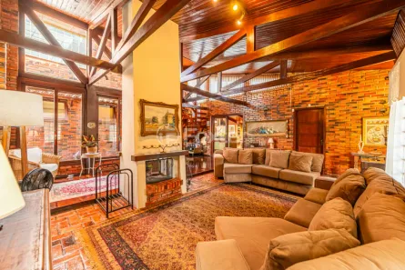 Casa com 3 Quartos à venda, 300m² no Guarujá, Porto Alegre