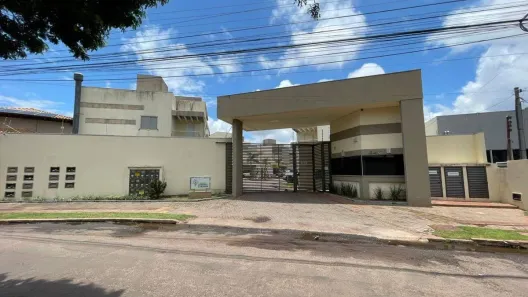 Sobrado com 3 Quartos à venda, 134m² no Carandá Bosque, Campo Grande