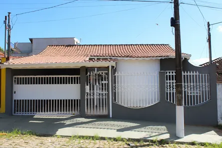 Casa com 3 Quartos à venda, 190m² no Centro, Piracaia