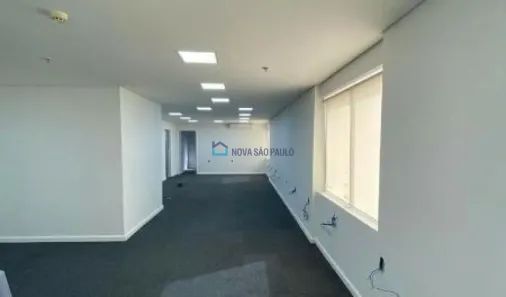 Sala Comercial à venda, 220m² no Itaim Bibi, São Paulo