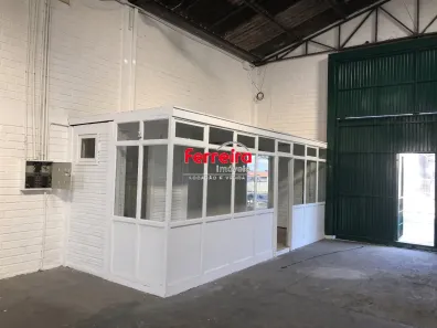 Galpão/Depósito/Armazém para alugar, 300m² no Navegantes, Porto Alegre