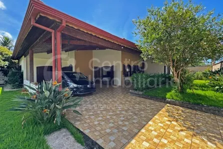Casa com 3 Quartos à venda, 243m² no , Peruíbe