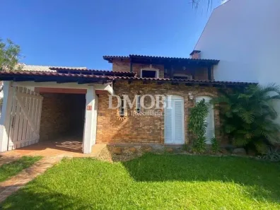 Sobrado com 3 Quartos para alugar, 220m² no Centro, Gravataí