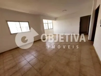 Apartamento com 3 Quartos para alugar, 100m² no Tabajaras, Uberlândia