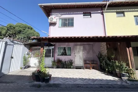Casa com 3 Quartos à venda, 67m² no Parque Residencial Mestre Álvaro, Serra