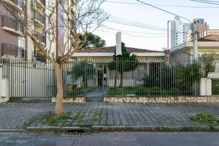 Imóvel Comercial à venda, 373m² no Mercês, Curitiba
