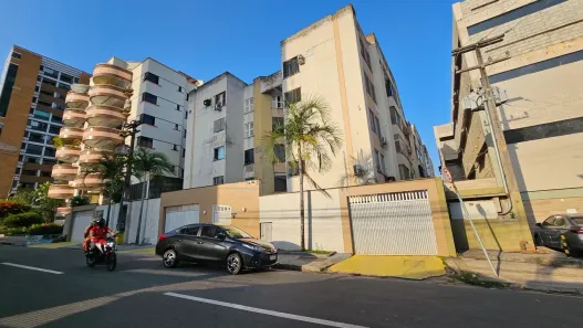 Apartamento com 3 Quartos para alugar, 75m² no Renascença, São Luís