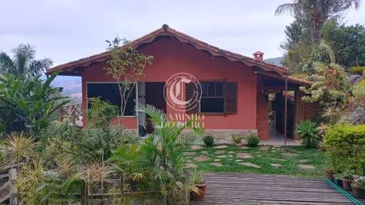 Casa de Condomínio com 3 Quartos para alugar, 100m² no Itaipava, Petrópolis