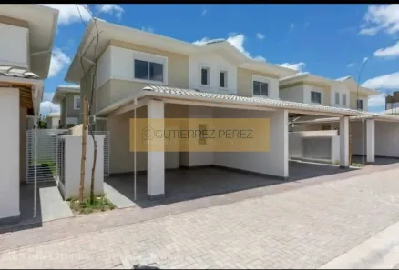 Casa de Condomínio com 3 Quartos para alugar, 117m² no Cézar de Souza, Mogi das Cruzes