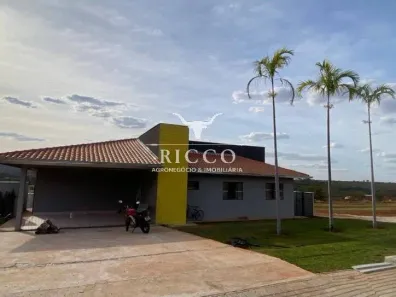 Casa de Condomínio com 4 Quartos à venda, 200m² no Vila Grimpas, Hidrolândia