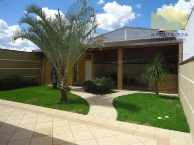 Casa com 3 Quartos à venda, 220m² no Parque Residencial Jaguari, Americana